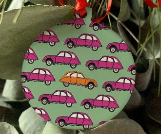 Bauble2cvpinkand1orangeongreen